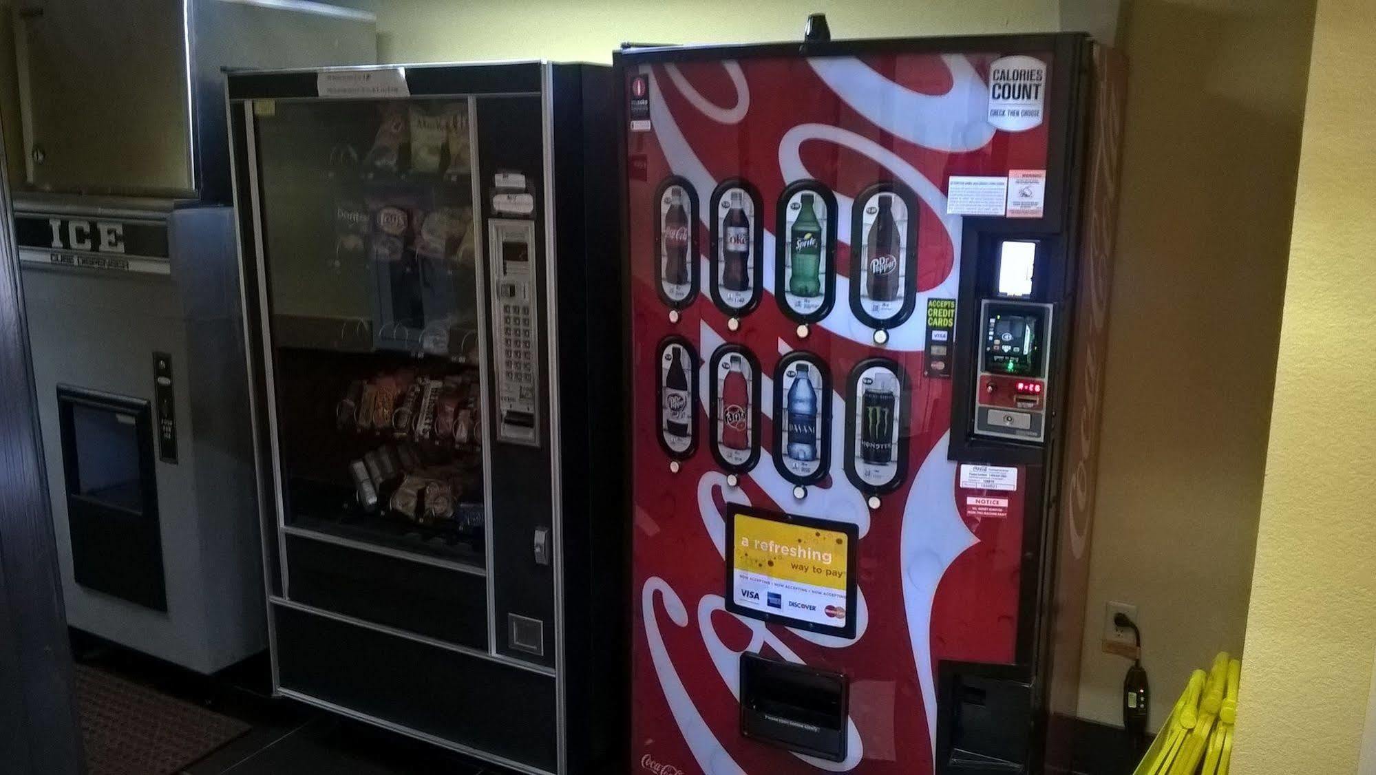 哈钦森戴斯酒店 哈金森 外观 照片